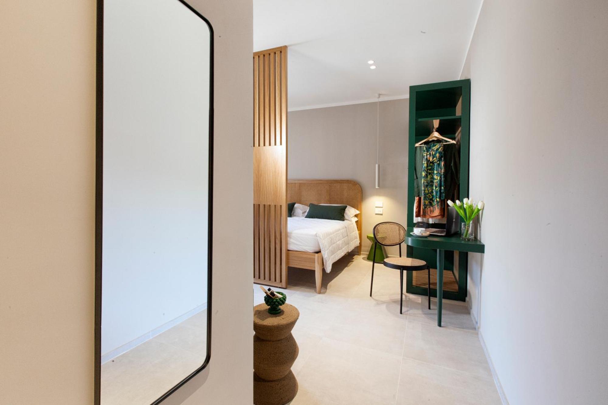 Estate4Home - Suites 21 Сорренто Екстер'єр фото